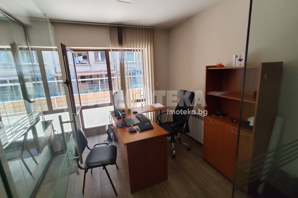 Продава ОФИС, гр. София, Гоце Делчев, снимка 12 - Офиси - 54915489
