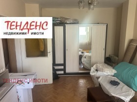 Продава 2-стаен град Кърджали Център - [1] 