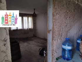 Hus Dren, region Pernik 7