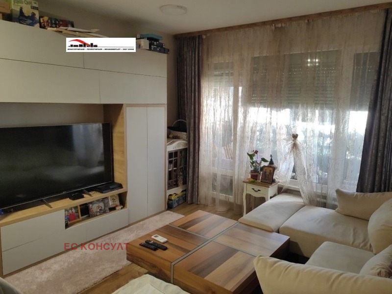 De vânzare  2 dormitoare Sofia , Razsadnica , 70 mp | 14234445 - imagine [13]