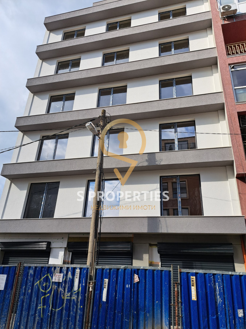 Продава  3-стаен, град Варна, Колхозен пазар •  186 000 EUR • ID 12566182 — holmes.bg - [1] 