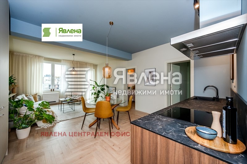Продава 3-СТАЕН, гр. София, Оборище, снимка 2 - Апартаменти - 54757248