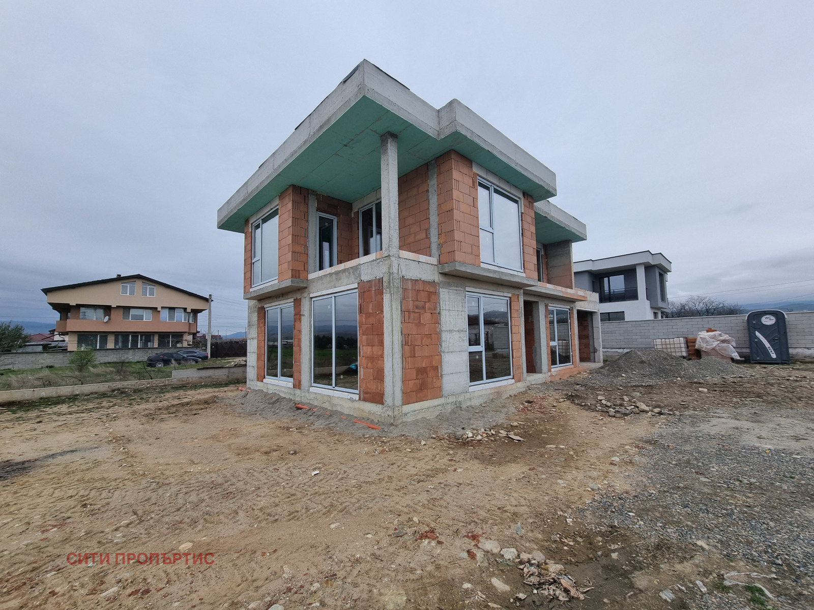 Продава КЪЩА, гр. Благоевград, Грамада, снимка 2 - Къщи - 54050958