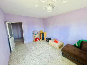 1 Schlafzimmer Mladost 1, Montana 5