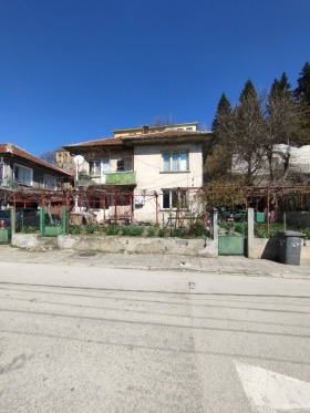 Hus Elena, region Veliko Tarnovo