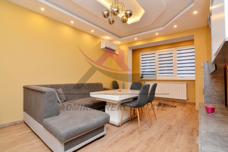 À venda  2 quartos Varna , Mladost 2 , 67 m² | 21823427