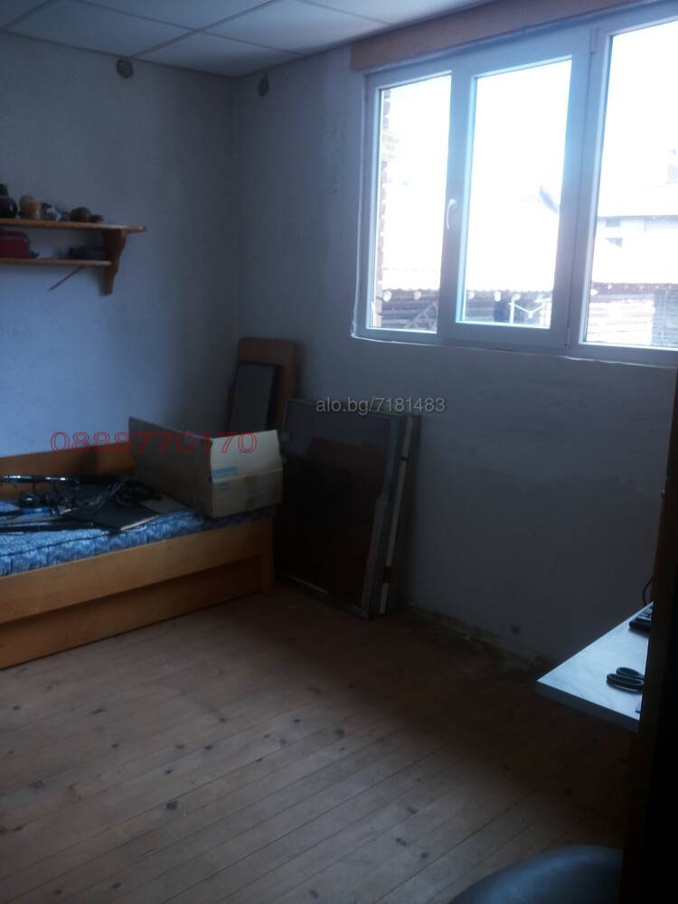 Продава ЕТАЖ ОТ КЪЩА, с. Баня, област Благоевград, снимка 10 - Етаж от къща - 52785133