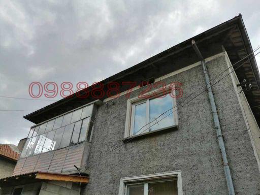 Продава ЕТАЖ ОТ КЪЩА, гр. Исперих, област Разград, снимка 2 - Етаж от къща - 52785003