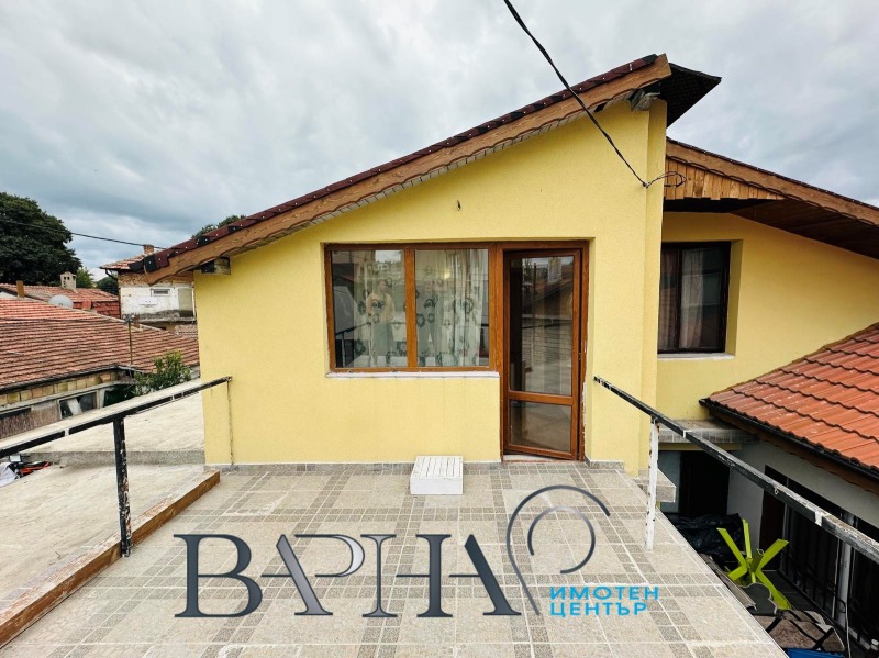 Продава КЪЩА, град Варна, Христо Ботев • 134990 € / 264017.49 лв. • 34397247 1