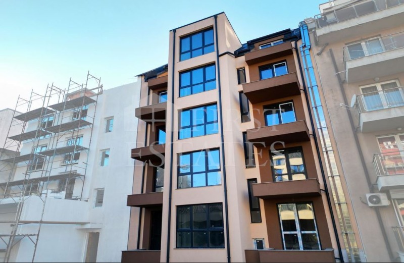 Продава 4-СТАЕН в град София, Център - 183 кв.м / 563 000 € » 1 101 132.29 лв., КЕЛЪР УИЛЯМС ЦЕНТЪР