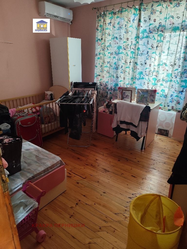 Продава КЪЩА, гр. Перник, Димова махала, снимка 6 - Къщи - 52622887