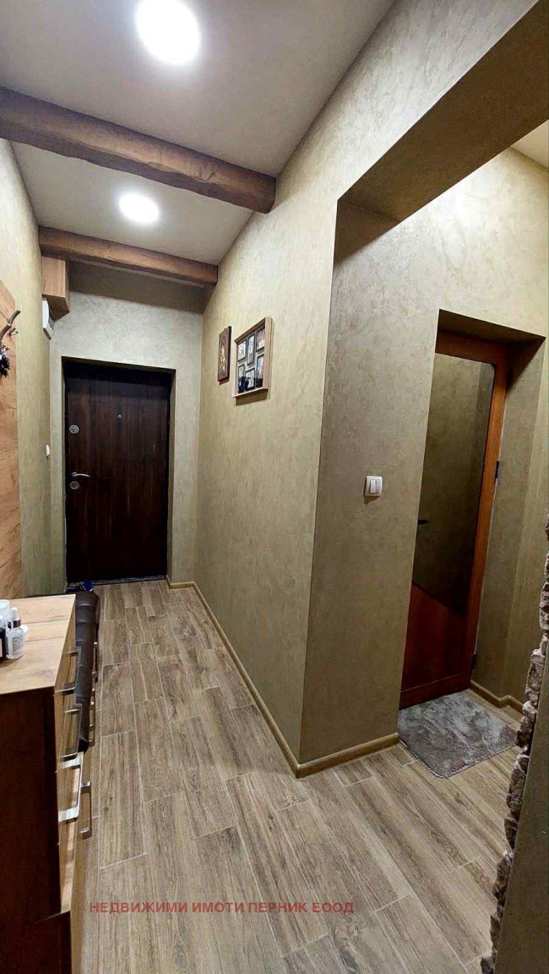 Продава  2-стаен град Перник , Изток , 50 кв.м | 24002754 - изображение [11]