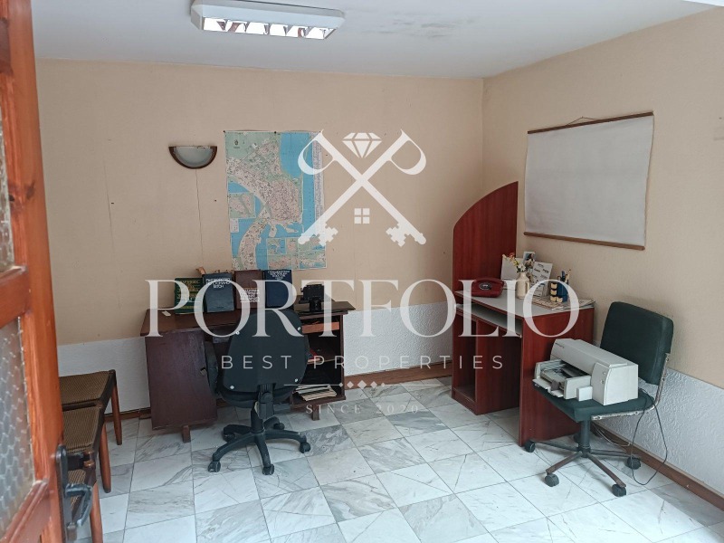 Продава  Офис град Бургас , Възраждане , 227 кв.м | 36280084 - изображение [5]