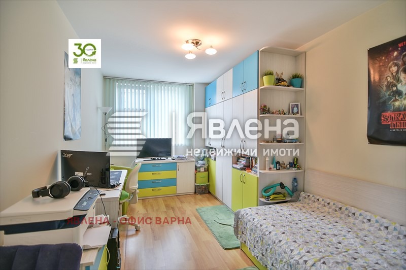 Продава 3-СТАЕН, гр. Варна, Център, снимка 3 - Aпартаменти - 48683857