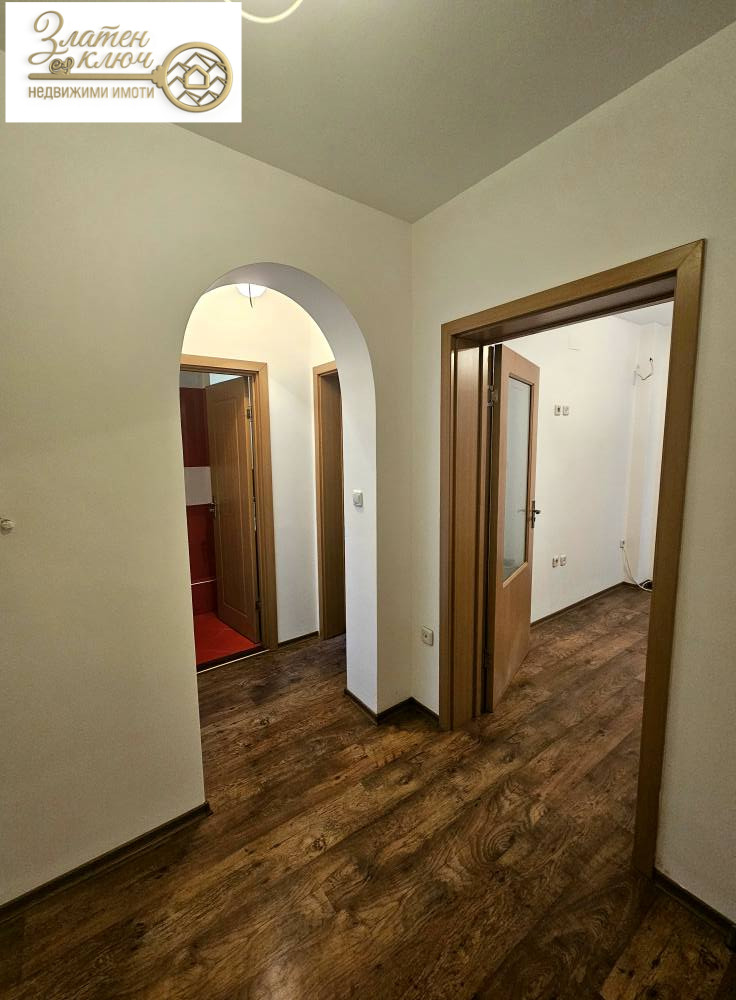 For Sale  1 bedroom Plovdiv , Kamenitsa 2 , 56 sq.m | 76489471 - image [2]