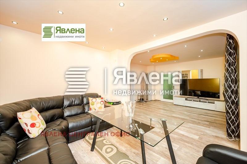 Продава 3-СТАЕН, гр. София, Изток, снимка 6 - Aпартаменти - 48972033