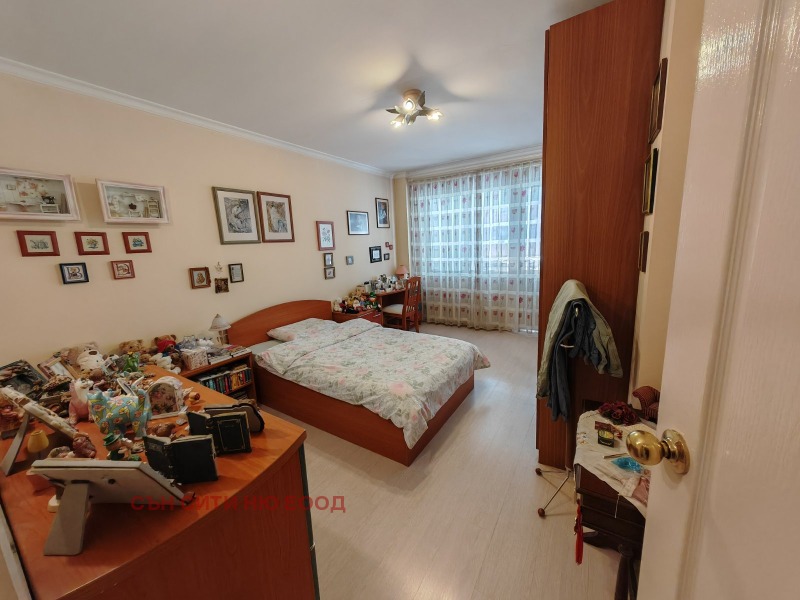 Продава  4-стаен град София , Белите брези , 170 кв.м | 32964815 - изображение [9]