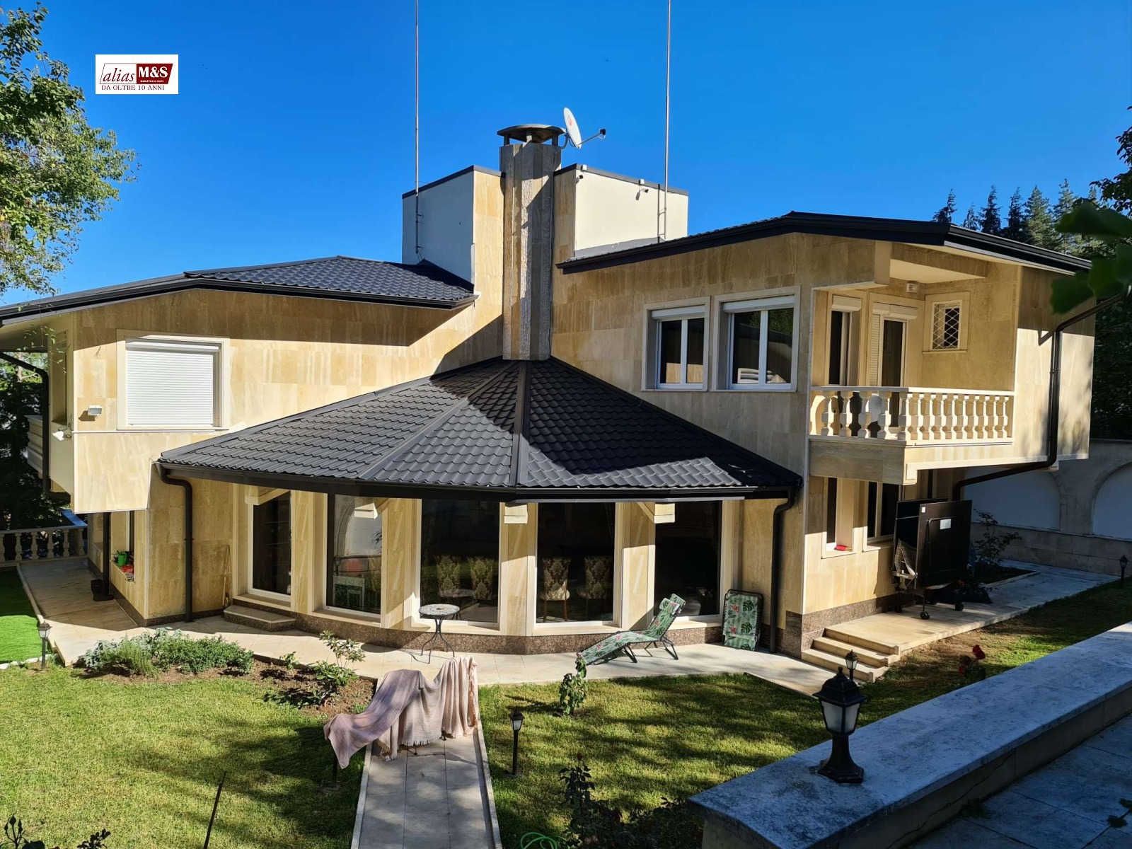 Продава КЪЩА, гр. София, Драгалевци