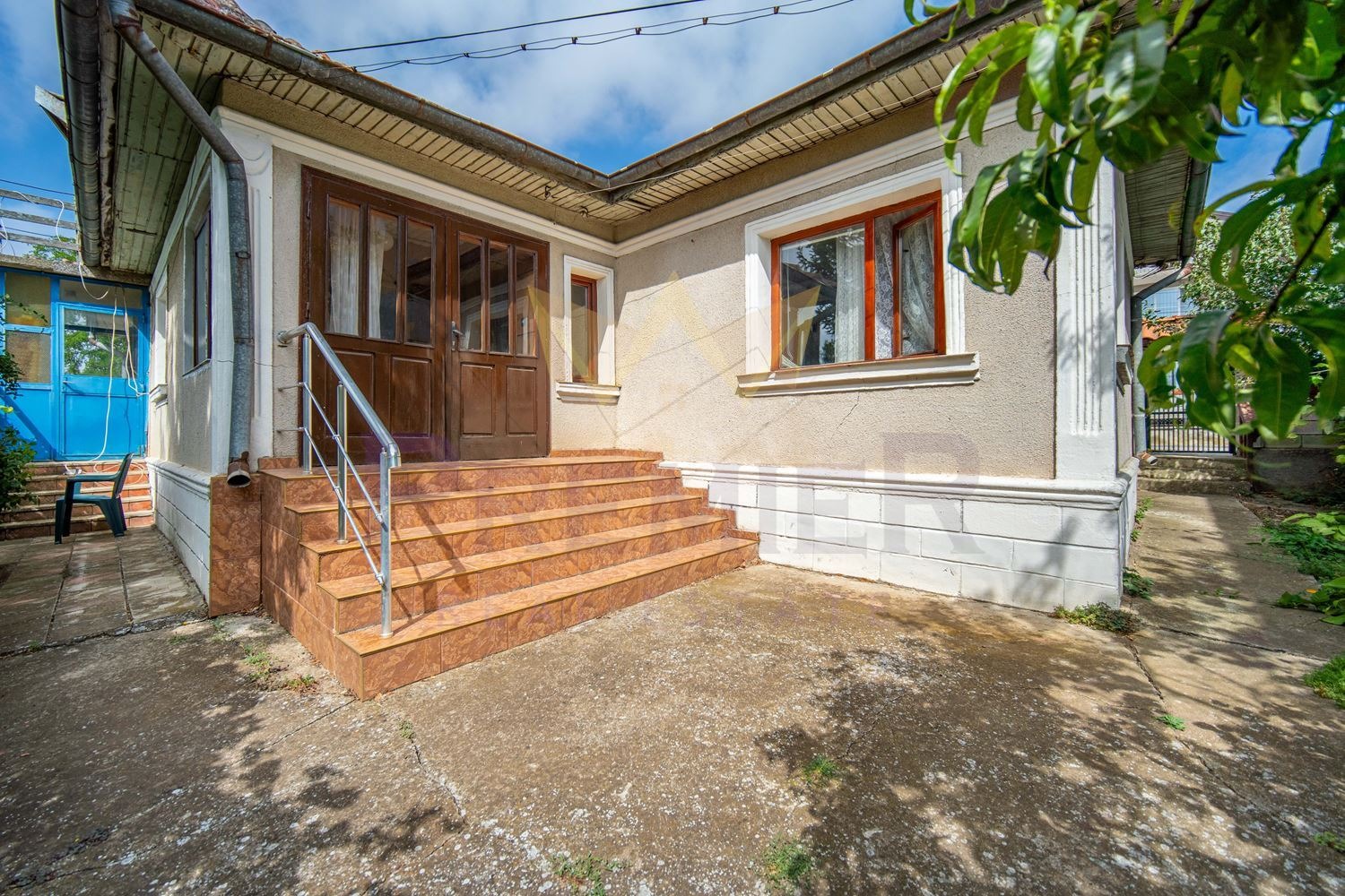 Продава КЪЩА, гр. Балчик, област Добрич