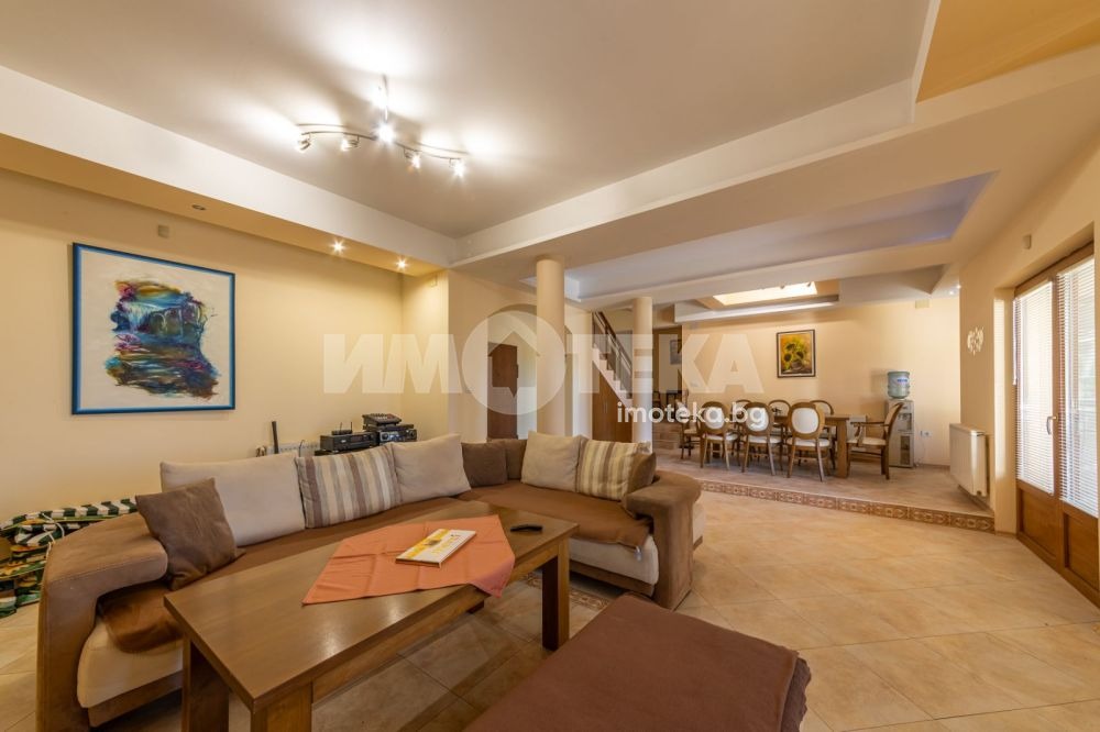 Продава КЪЩА, с. Болярци, област Варна, снимка 8 - Къщи - 54201182