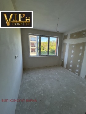 1 chambre Kaisieva gradina, Varna 4