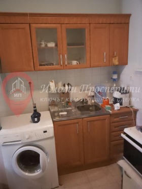 1 Schlafzimmer Twardi liwadi, Pernik