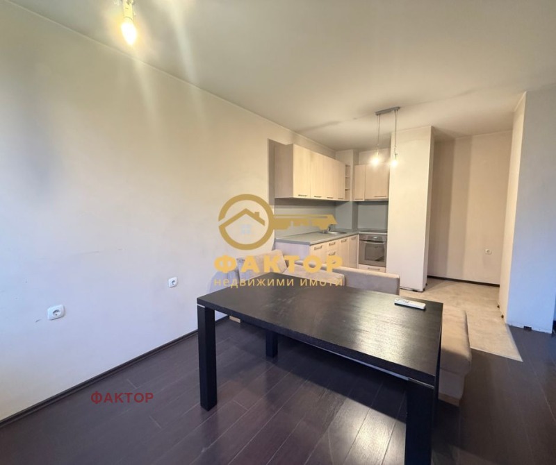 Продава 3-СТАЕН, гр. Пловдив, Въстанически, снимка 3 - Апартаменти - 53412648