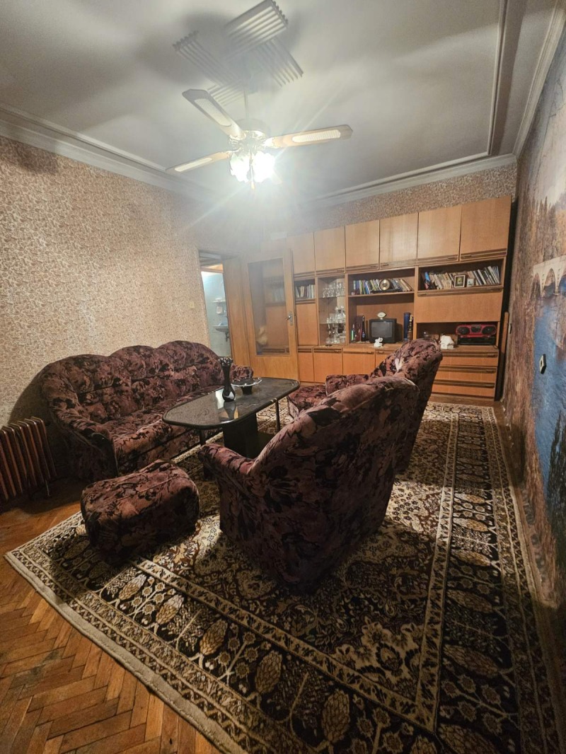 Продава 4-СТАЕН, гр. Дупница, област Кюстендил, снимка 4 - Апартаменти - 53415467