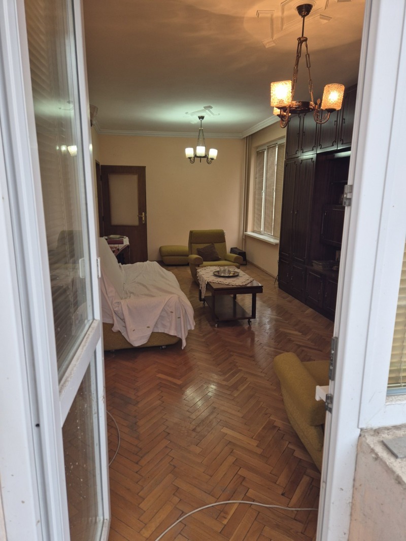 Продава МНОГОСТАЕН, гр. Плевен, Идеален център, снимка 7 - Апартаменти - 53592731