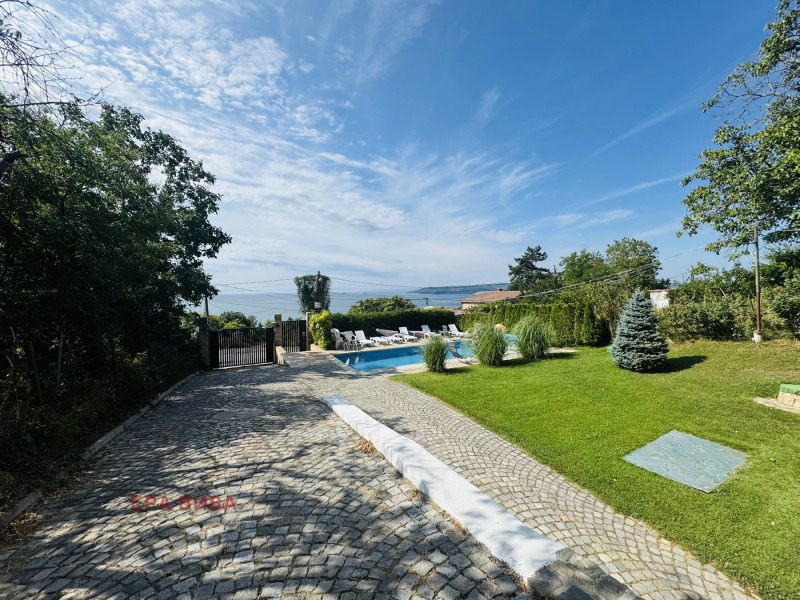 Продава 3-СТАЕН в град Варна, Бриз - 108 кв.м / 230 000 € » 449 840.90 лв., ЕРА ВИВА