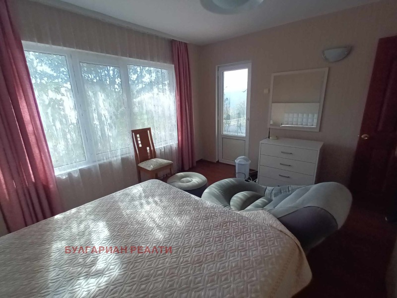 Till salu  Hus region Dobrich , Obrotjistje , 190 kvm | 63016943 - bild [6]