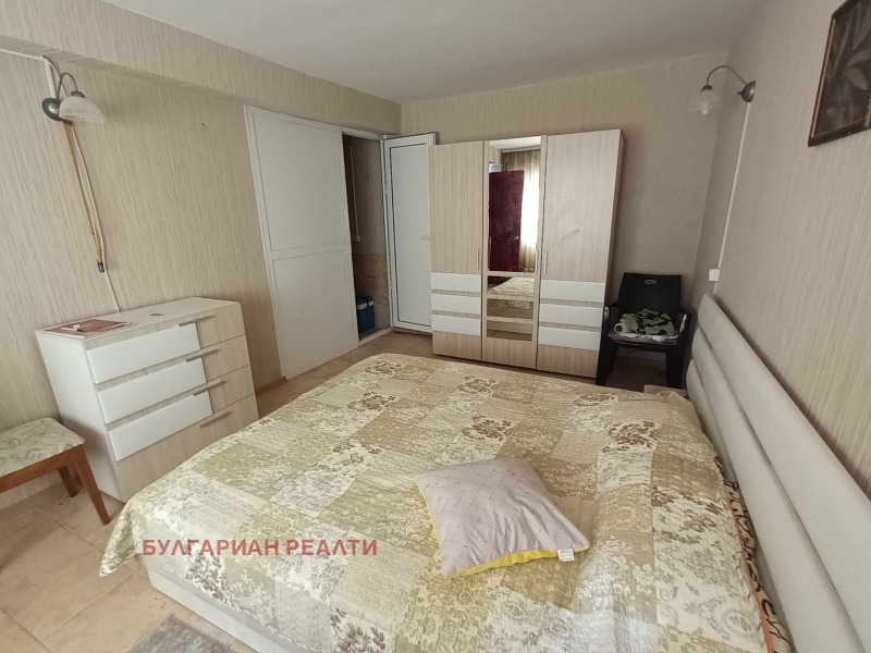 Till salu  Hus region Dobrich , Obrotjistje , 190 kvm | 63016943 - bild [5]