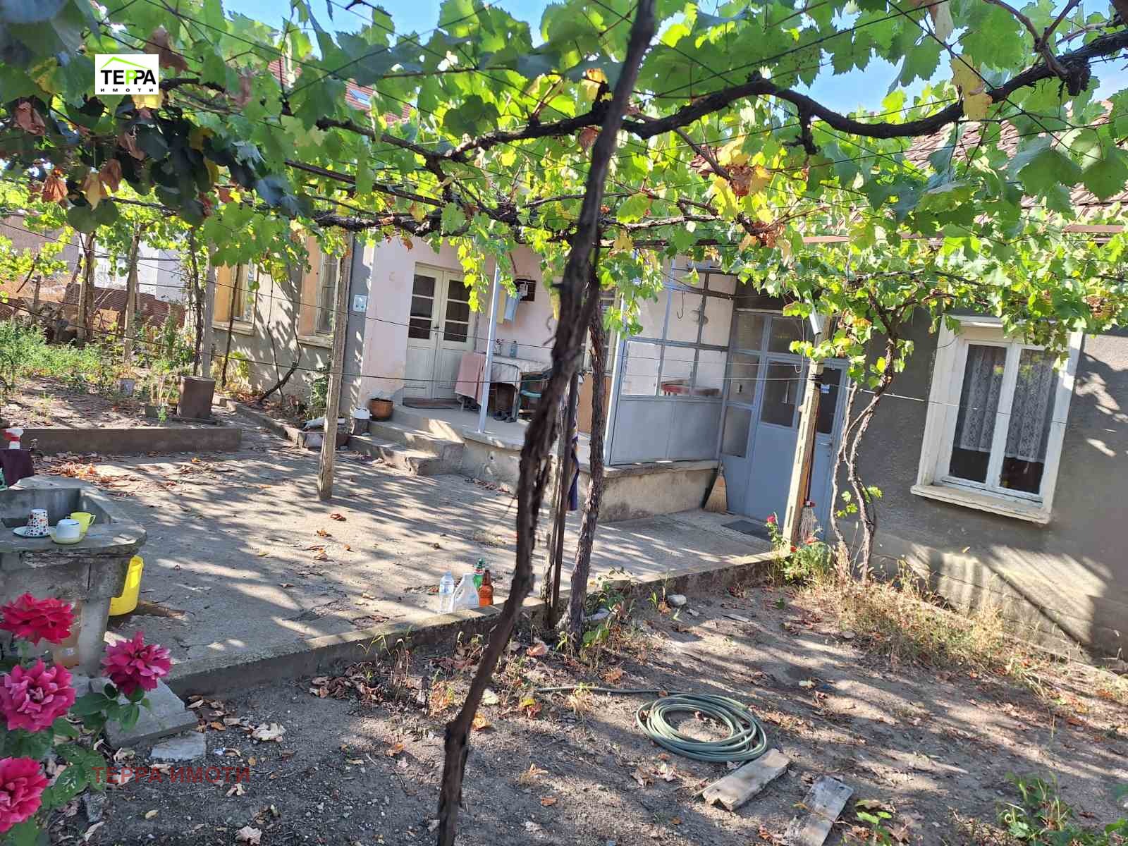 Продава КЪЩА, с. Ягода, област Стара Загора, снимка 2 - Къщи - 51716461