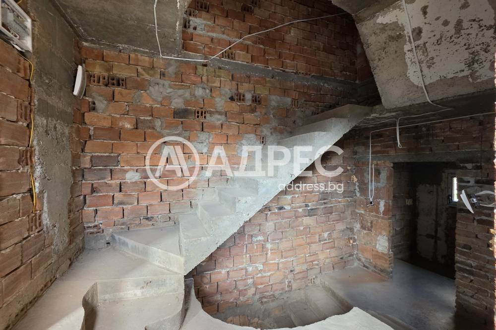 Продава КЪЩА, с. Кладница, област Перник, снимка 5 - Къщи - 55661837