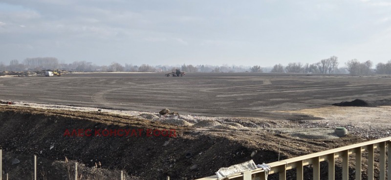 Продава ПАРЦЕЛ в град София, Враждебна - 94312 кв.м / 15 089 920 € » 29 513 318.23 лв., АЛЕС КОНСУЛТ ЕООД