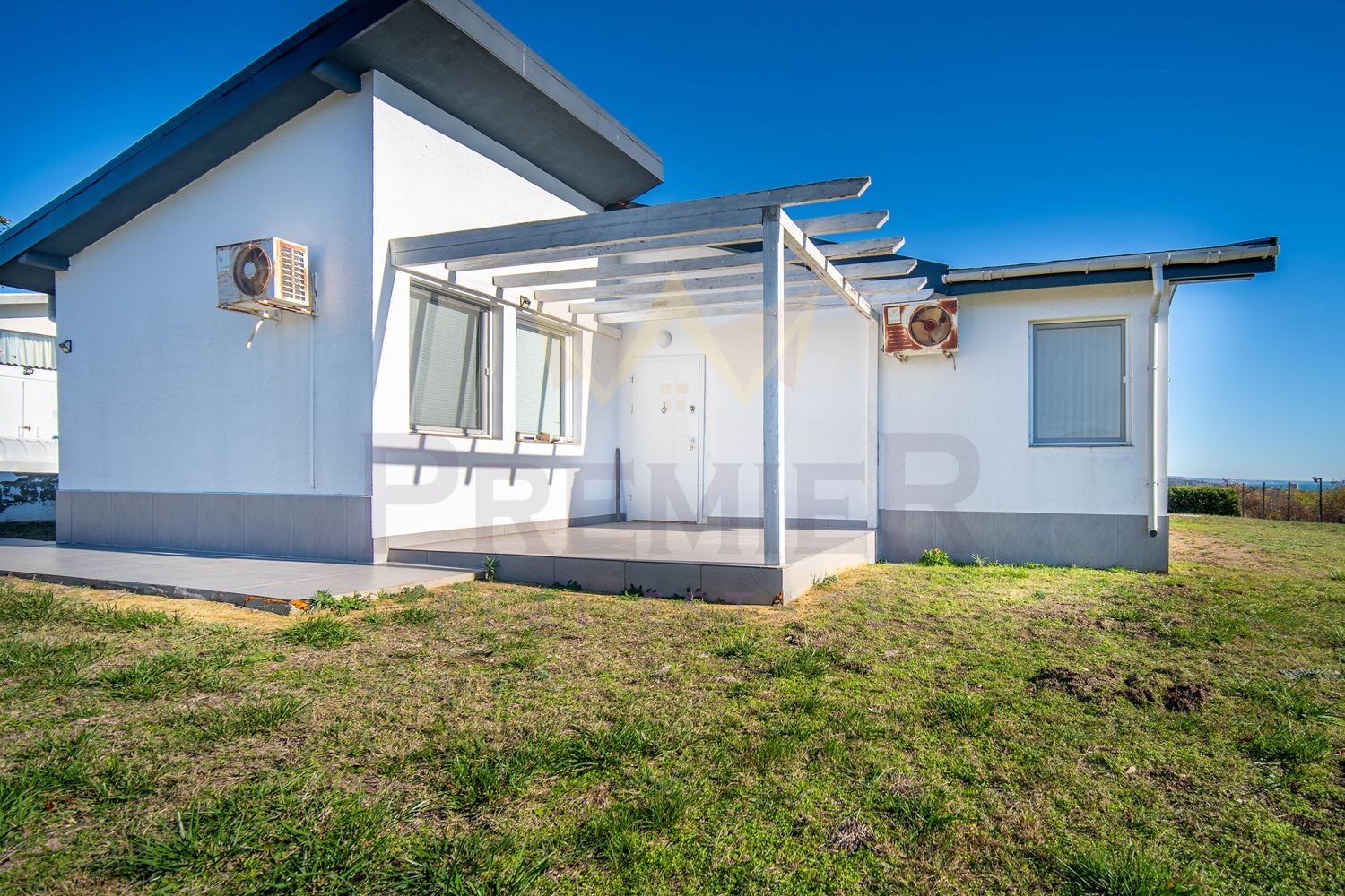 Продава ВИЛА | Imot.bg — изображение 1