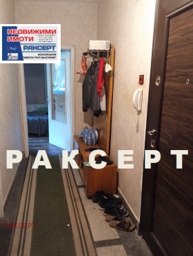 Продажба на тристайни апартаменти в град Сливен - изображение 2 