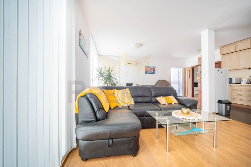 Продава ВИЛА, с. Кранево, област Добрич, снимка 5 - Вили - 52236115