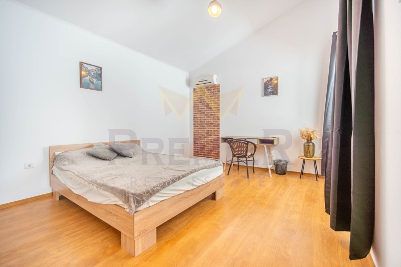 Продава ВИЛА, с. Кранево, област Добрич, снимка 12 - Вили - 52236115