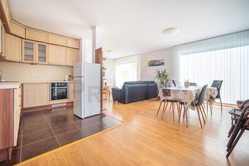 Продава ВИЛА, с. Кранево, област Добрич, снимка 3 - Вили - 52236115