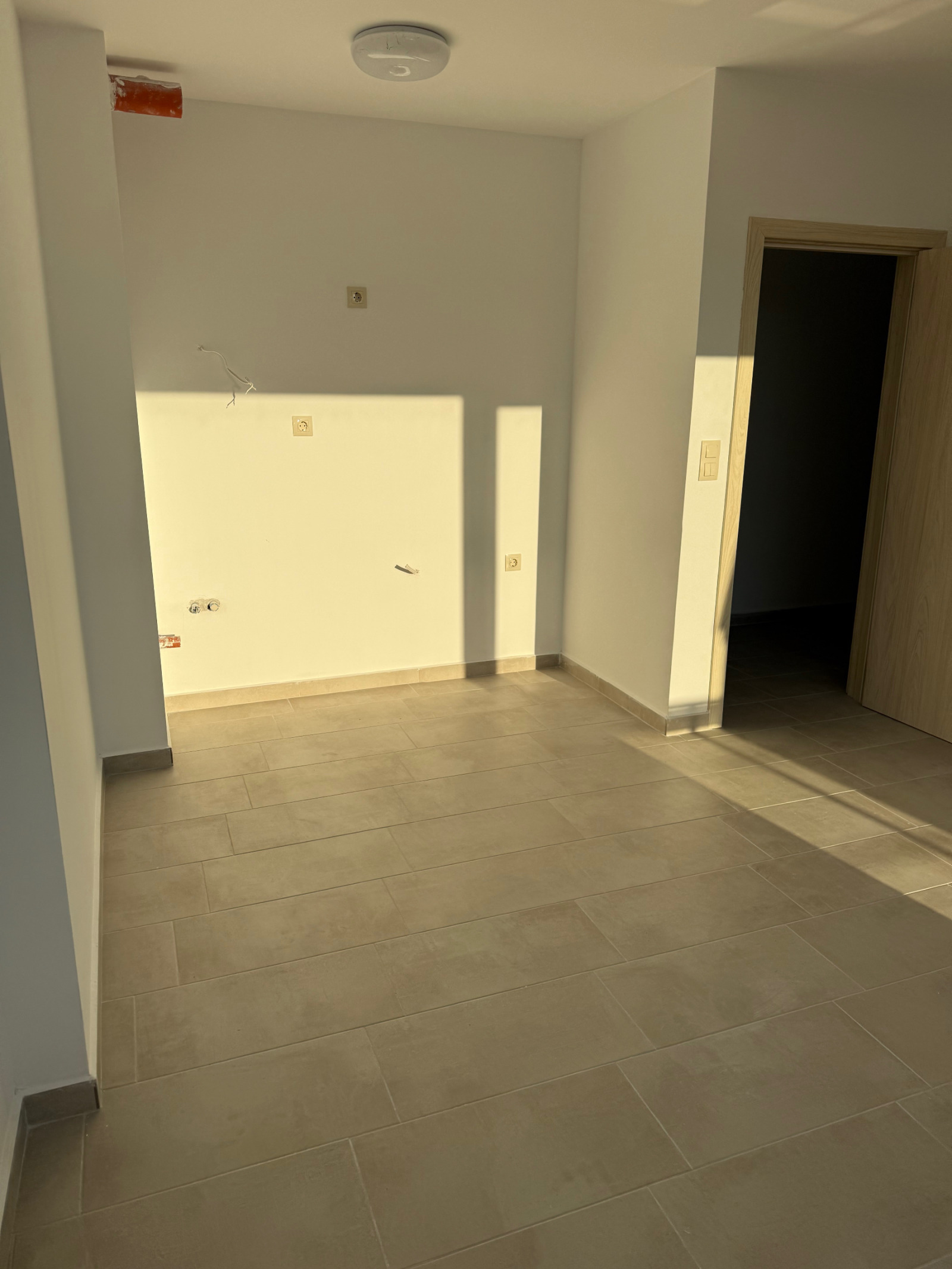Продава 2-СТАЕН, гр. Поморие, област Бургас, снимка 5 - Апартаменти - 55246412