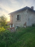 Продава КЪЩА, област Плевен, с. Радишево • 63900 € / 124977.54 лв. • 46882948 12
