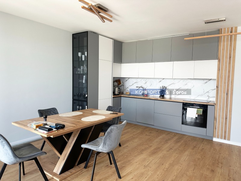 Продава 3-СТАЕН в град Варна, Бриз - 116 кв.м / 375 000 € » 733 436.25 лв., КОМФОРТ И ФОРОС БРОКЪРС