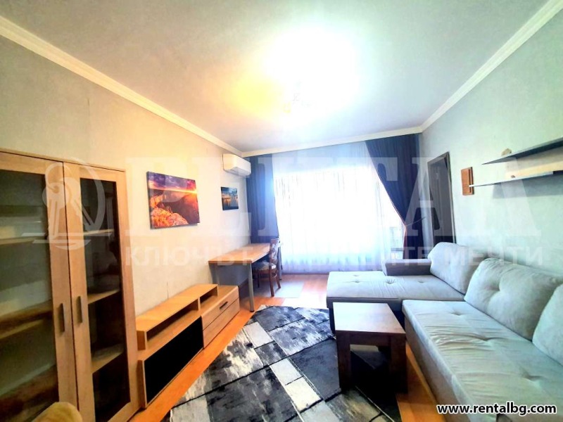 Продава 3-СТАЕН, гр. Пловдив, Тракия