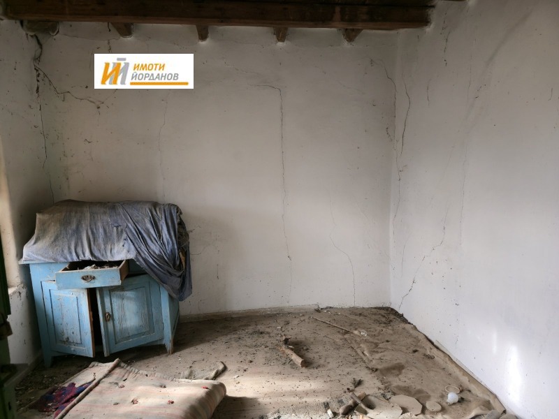 Продава КЪЩА, с. Дъскот, област Велико Търново, снимка 11 - Къщи - 50847945