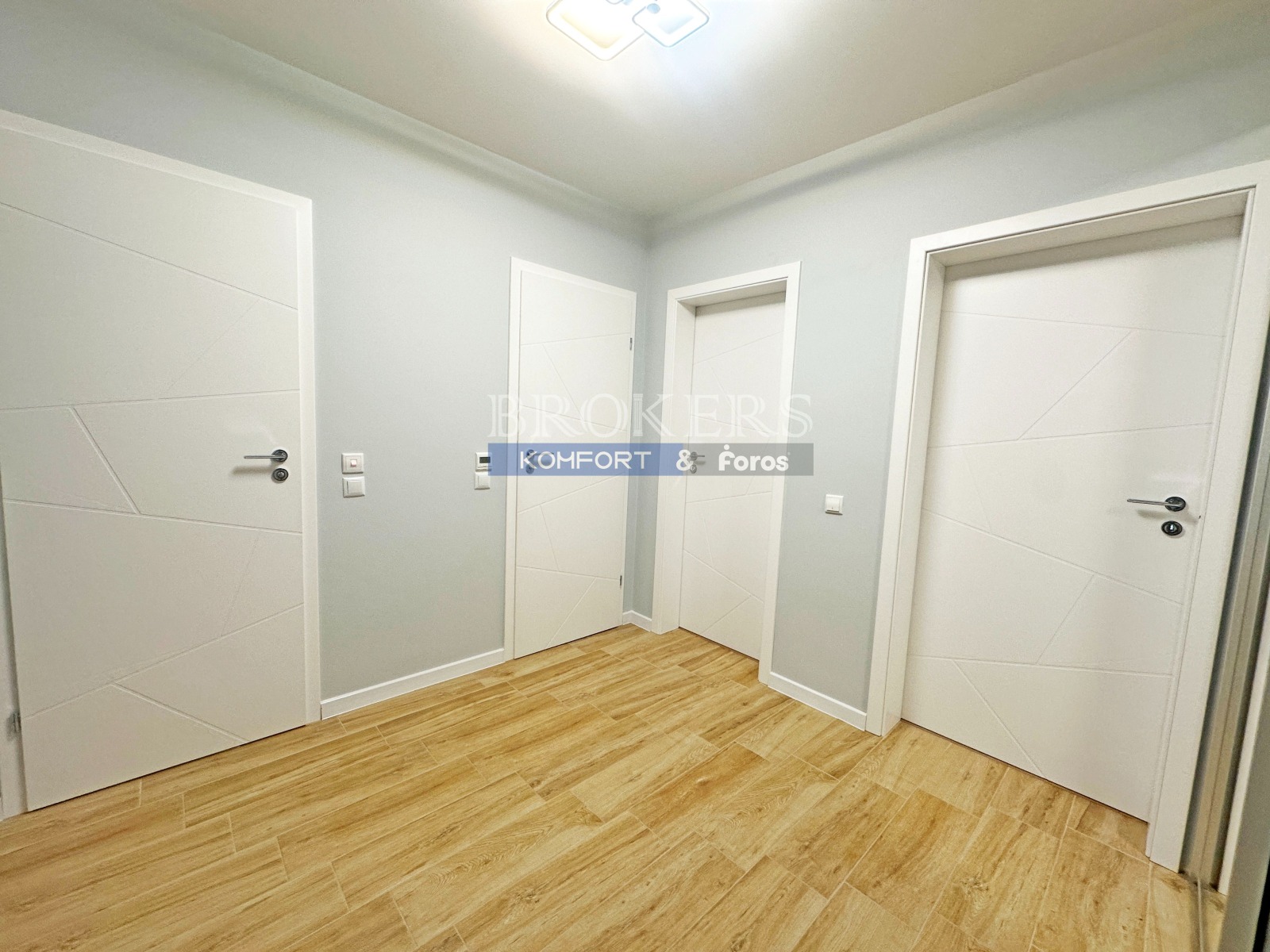 Продава 3-СТАЕН, гр. Варна, Бриз, снимка 8 - Апартаменти - 54193323