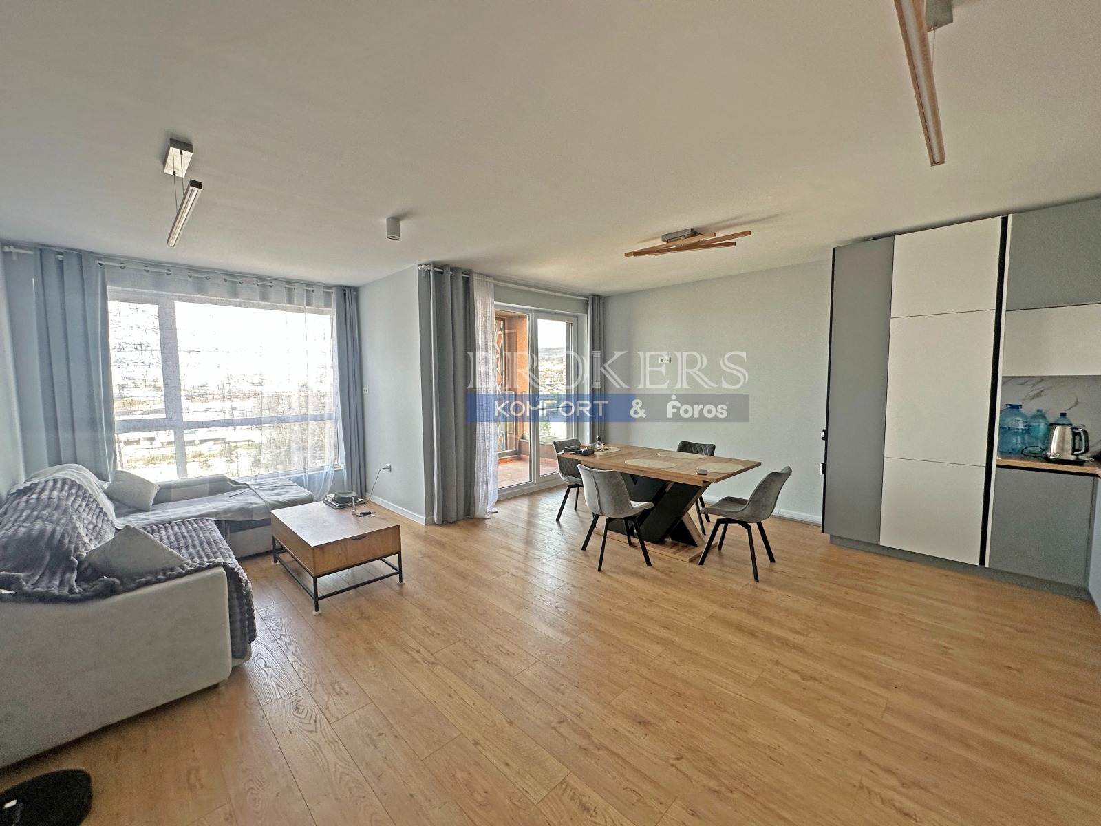 Продава 3-СТАЕН, гр. Варна, Бриз, снимка 5 - Апартаменти - 54193323