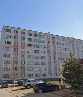 2-стаен град Перник, Изток 9