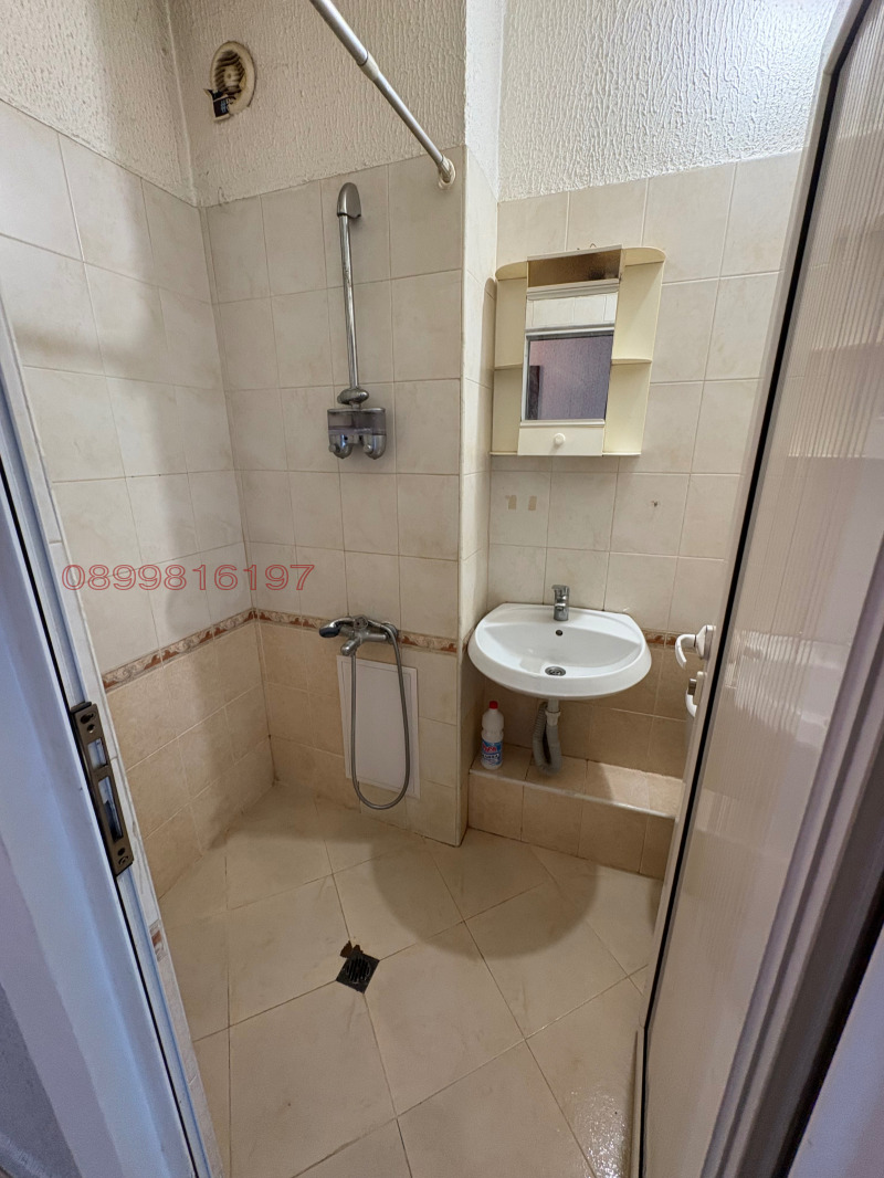 Продава  2-стаен град Перник , Изток , 58 кв.м | 79313155 - изображение [8]