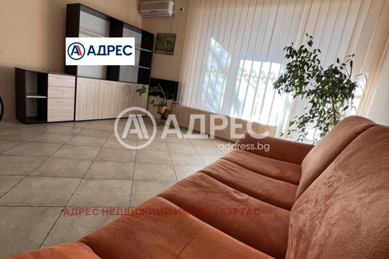 Продава  3-стаен град Бургас , Център , 100 кв.м | 93649776 - изображение [2]